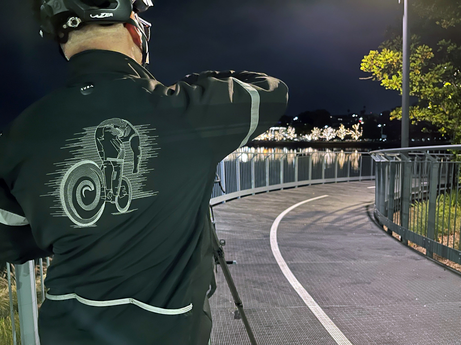 Madeira's Reflective Threads: Stylish Safety for Cyclists and Beyond! - Contour Effect in EmbroideryStudio Digital Edition Designing